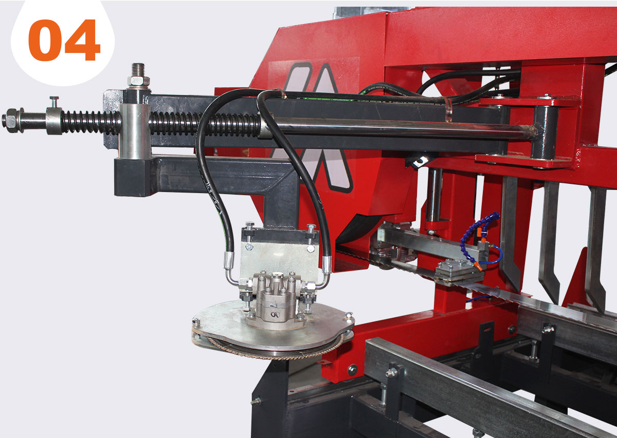 Automatic Bandsaw